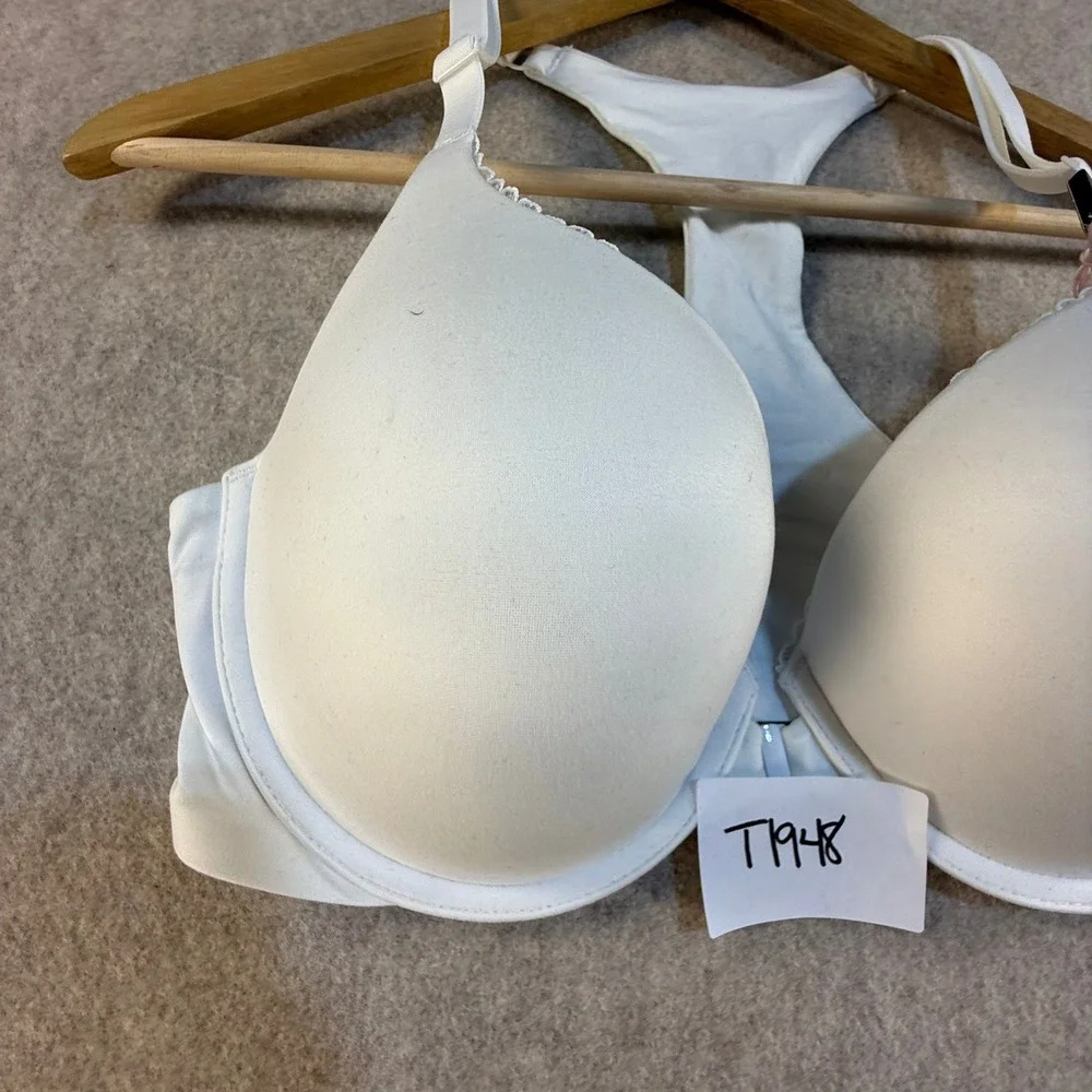 Victorias Secret Body by Victoria Push Up Bra White Racerback Close 36D nwt
